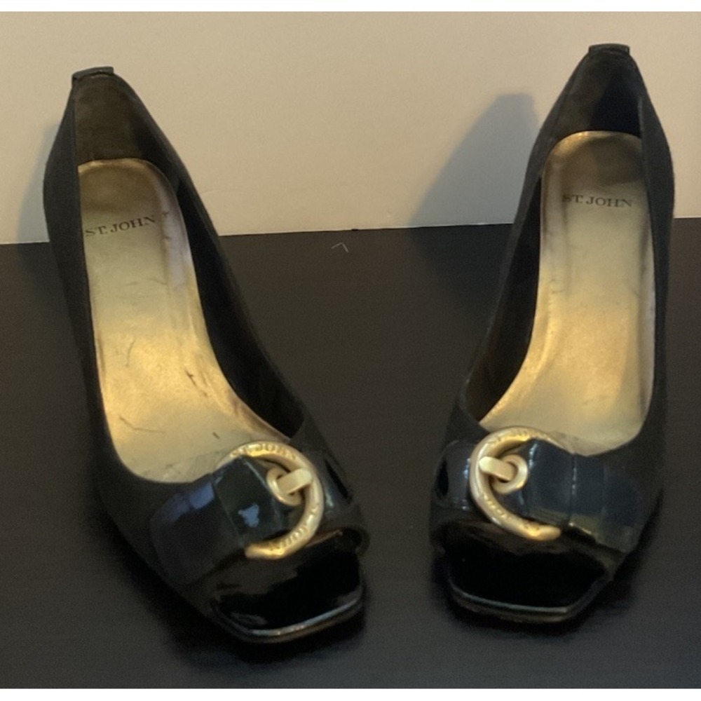 St. John Vintage Black Canvas Patent Leather Peep Toe Pumps Gold Buckle Heels 6
